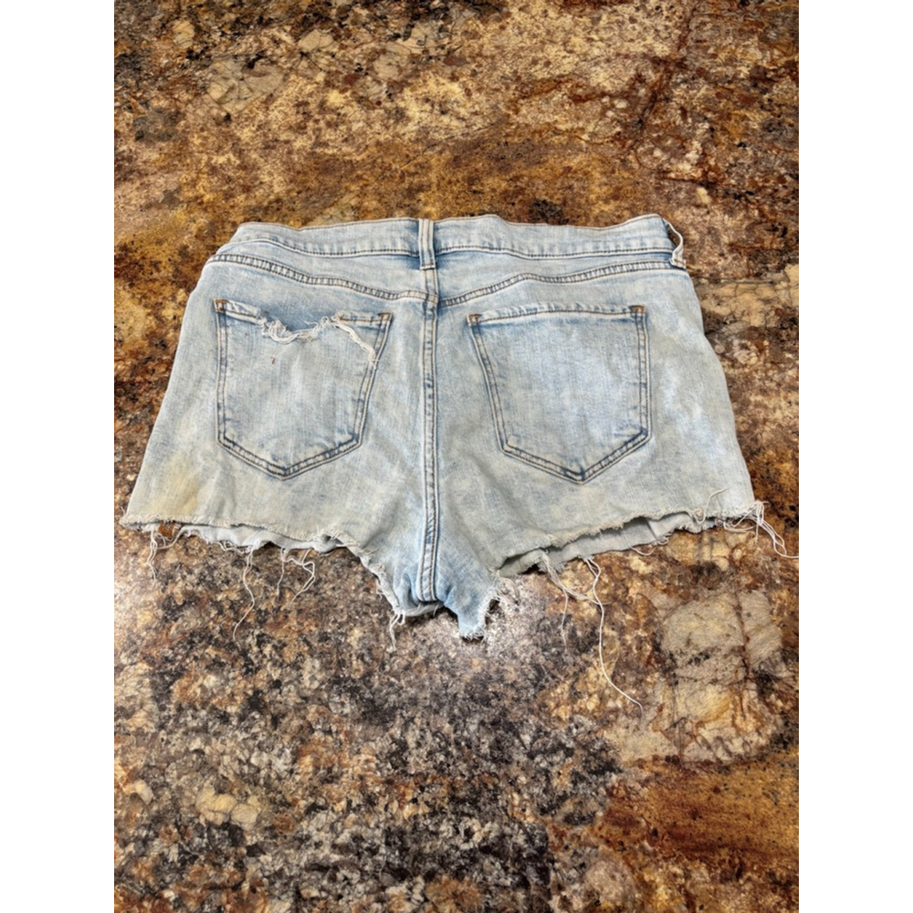 Old Navy Boyfriend Distressed Cutoff Denim Shorts - Picture 2 of 7